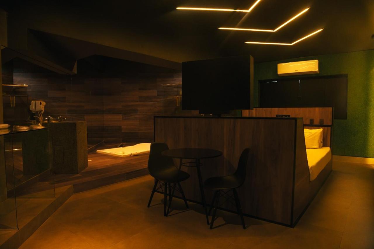 Motel Platinum Лондрина Екстериор снимка